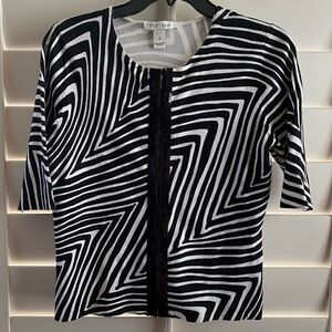 👚WHITE HOUSE/BLACK MARKET SWEATER/TOP SZ S Black & white abstract & sequin trim